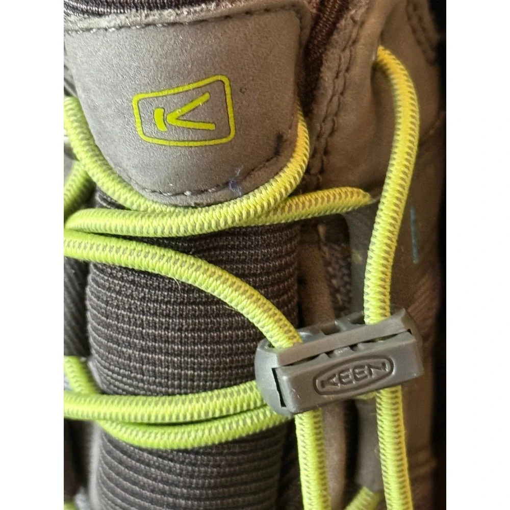KEEN Terradora Hiking Boots Kids Size 3 Grey Excellent Waterproof Mid Cut